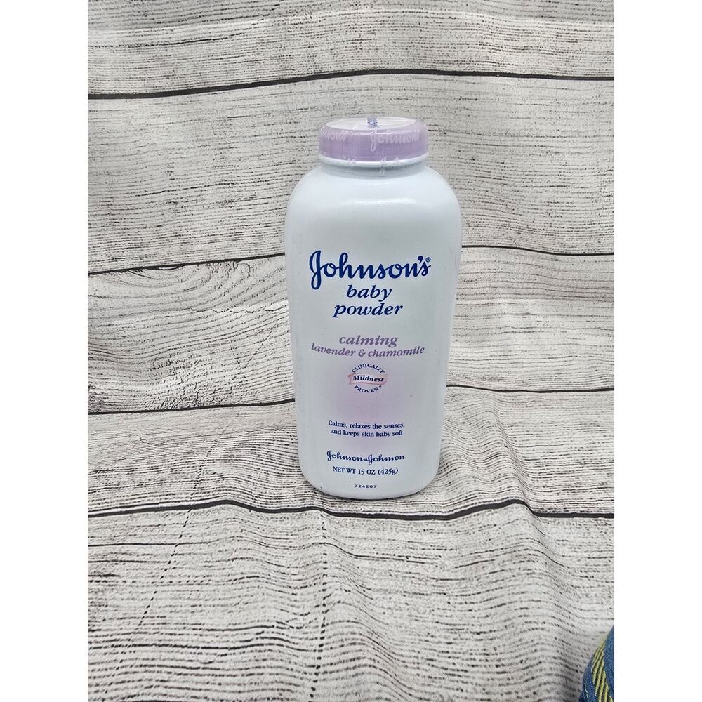 VTG Johnson & Johnson's Baby Powder Pure 15 Oz Calming Lavender & Chamomile NOS